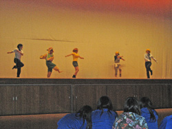 110217dance04