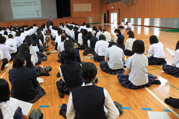 2014進路講演会3年03